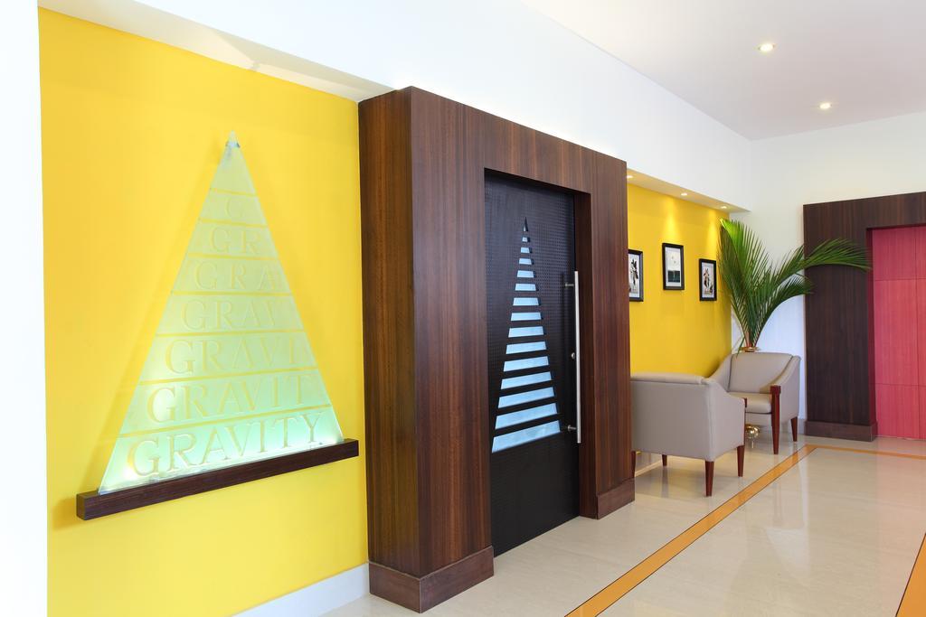 Hotel Luciya Palace Thrissur Esterno foto